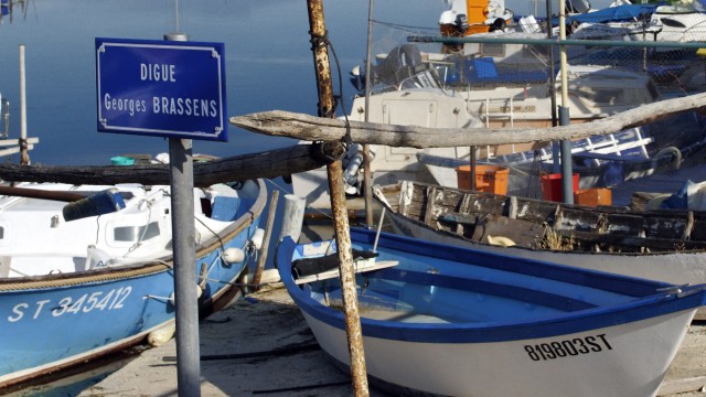 Moving Around Or In Sete