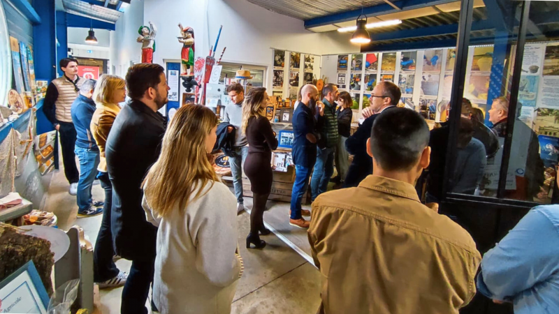 Fond d'écran ordinateur novembre vintage jaune et orange - © @Azais-Polito Fond d'écran ordinateur novembre vintage jaune et orange