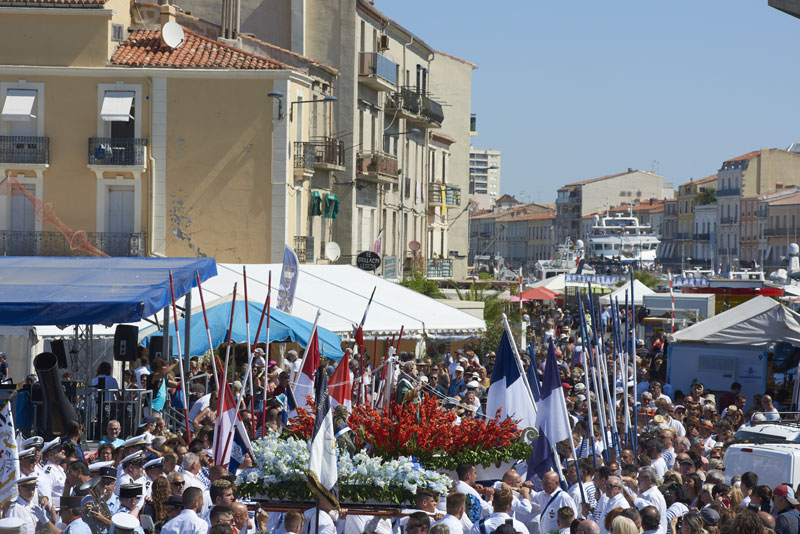 Fete-pecheurs-procession-saint Pierre Sete - © R. Baras