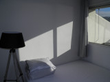 Chambre à coucher avec un grand placard