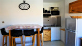 Riviere_flamants_vue_cuisine_coin_repas