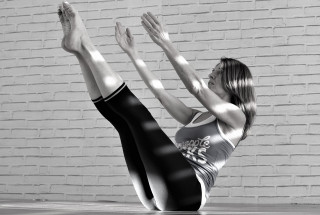 pilates-photo-n-et-b-pub-8168483