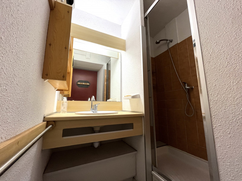 20241115_100904061_iOS