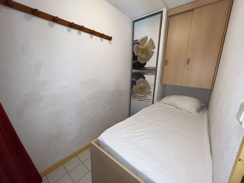 20250929_094008521_iOS