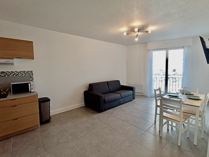 7e31463f-14c5-44cf-839d-17796d45906d 7e31463f-14c5-44cf-839d-17796d45906d