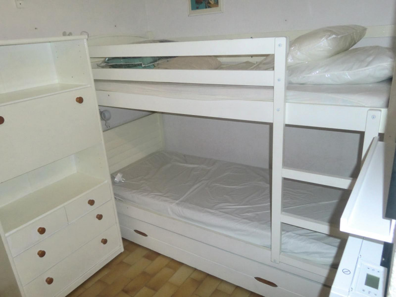 Cabine avec lit superposé