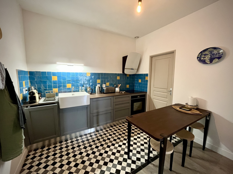 LOCATION MEUBLES SETE LE GOUT DE SETE CAMPA LAURENCE (5)