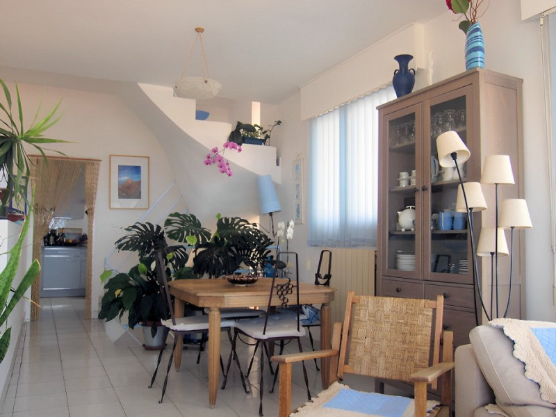 LOCATION SETE CHAMBRE BELLEVUE LE QUARTIER HAUT COMMUNE RAYMONDE (3) - © COMMUNE RAYMONDE LOCATION SETE CHAMBRE BELLEVUE LE QUARTIER HAUT COMMUNE RAYMONDE (3)