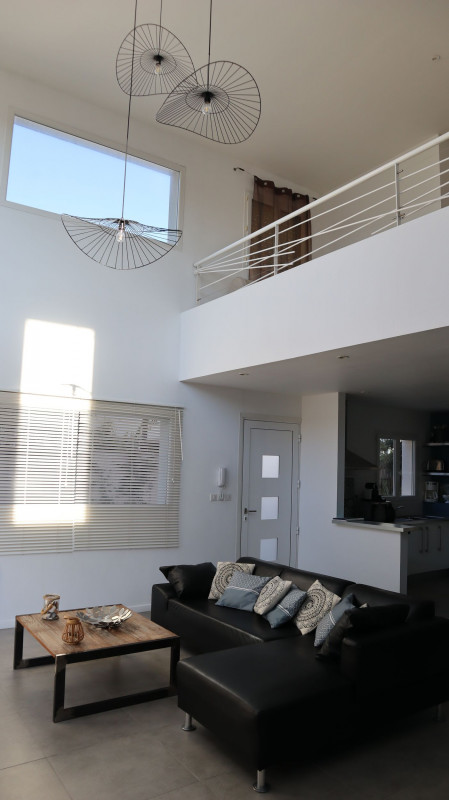 LOCATION SETE RUE DE NEGAFOL ANSELME MAGALI (21)