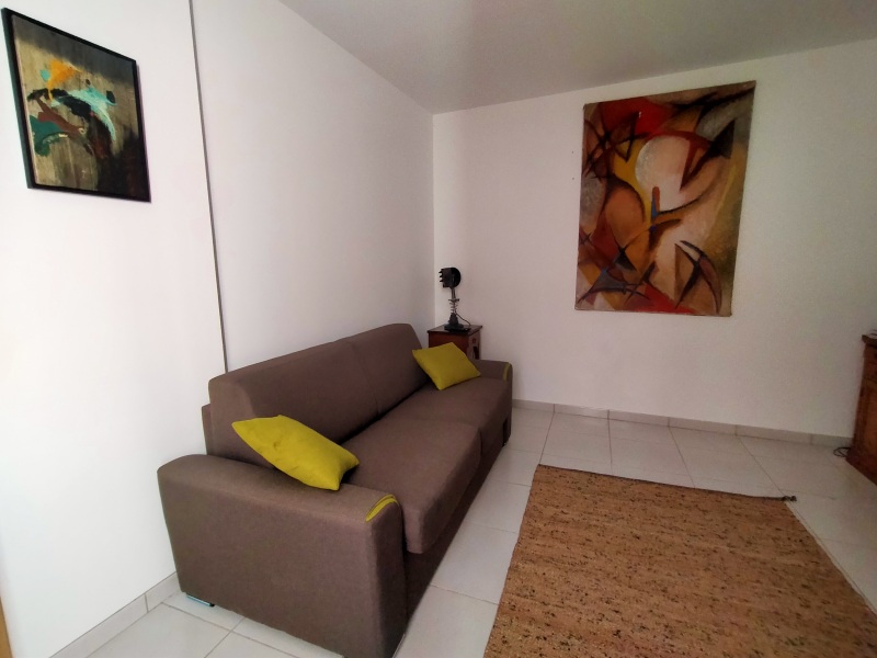 LOCATION SETE RUE DES 3 JOURNEES SOULTAN CHANTAL (6) LOCATION SETE RUE DES 3 JOURNEES SOULTAN CHANTAL (6)