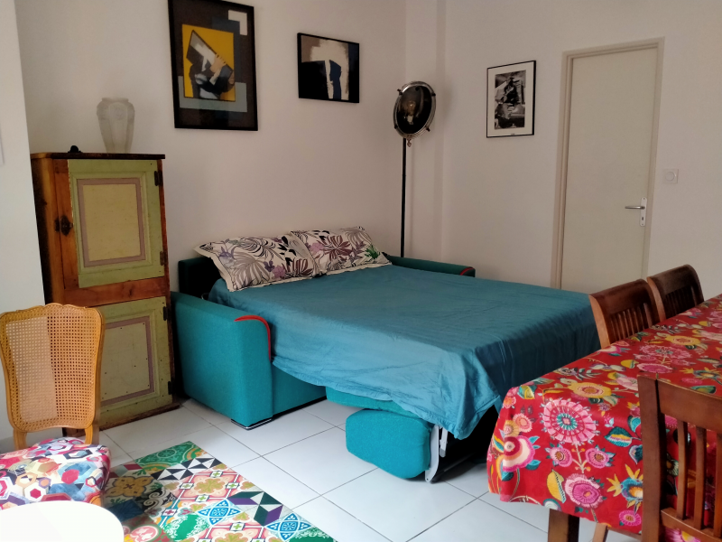 LOCATION SETE RUE DES 3 JOURNEES SOULTAN CHANTAL (7) LOCATION SETE RUE DES 3 JOURNEES SOULTAN CHANTAL (7)