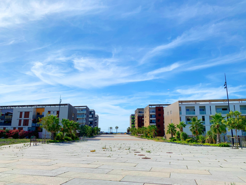 L'esplanade du quartier des Salins, idéale pour savourer une bonne glace.