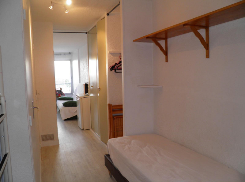 Cabine et couloir