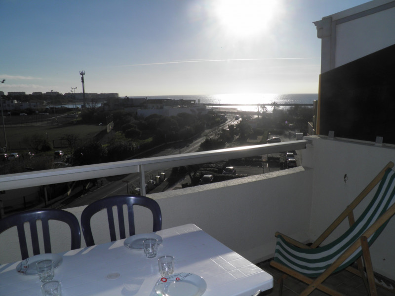 Terrasse face à la mer