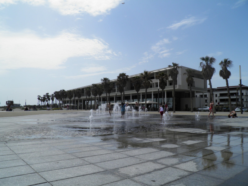 Promenade de Villeroy, très agréable pour se promener le long de la mer
