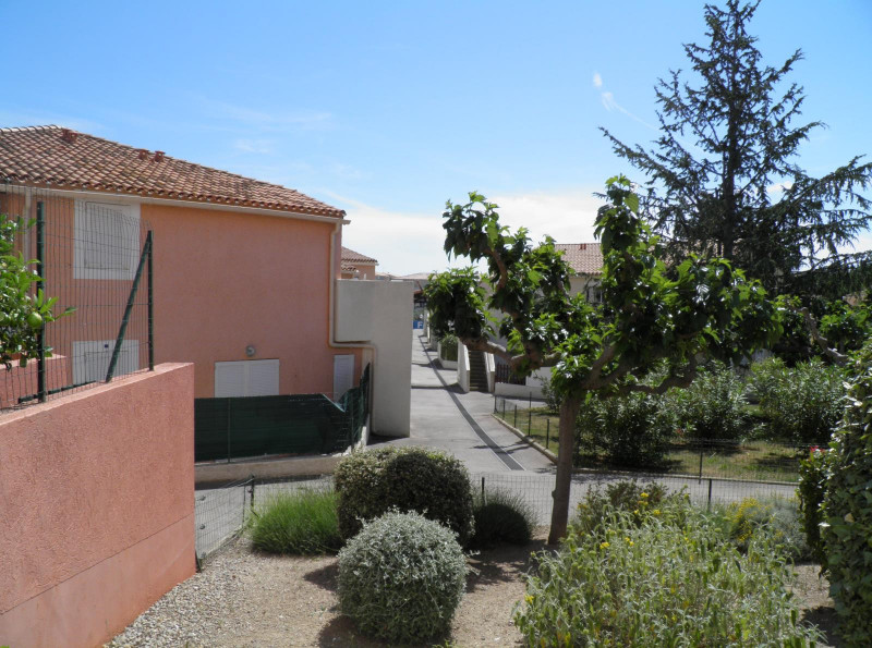 Vue de l'appartement. Résidence composé de petites maisons, au calme et peu de vis-à-vis