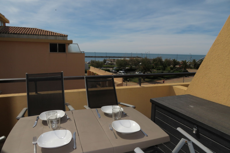 Idéal pour déjeuner en famille ou entre amis... Idéal pour déjeuner en famille ou entre amis...