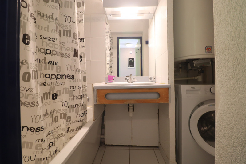 _lv_images__lot_0000000102_10_19146491 _lv_images__lot_0000000102_10_19146491