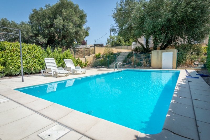 _lv_images__lot_0000000243_01_18214780