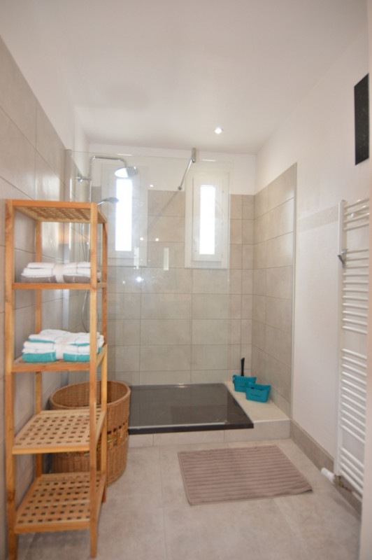 _lv_images__lot_0000000255_09_18492226