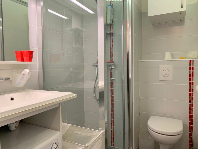 _lv_images__lot_0000000258_07_18073586