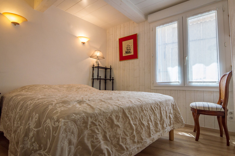 _lv_images__lot_0000000262_03_18897629