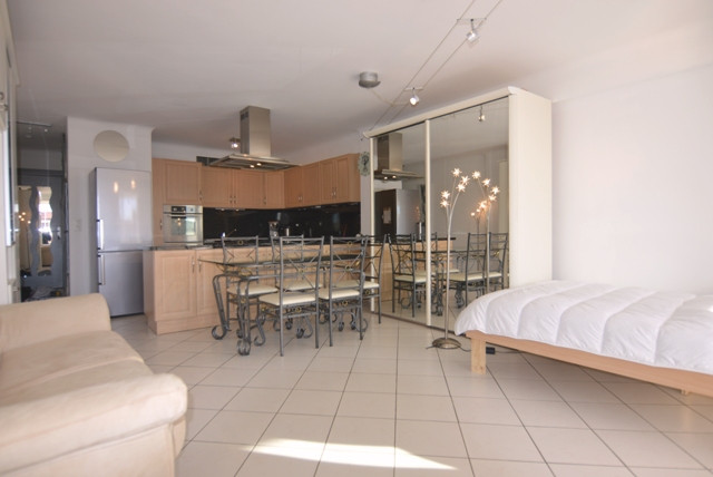 _lv_images__lot_0000000265_02_19177401