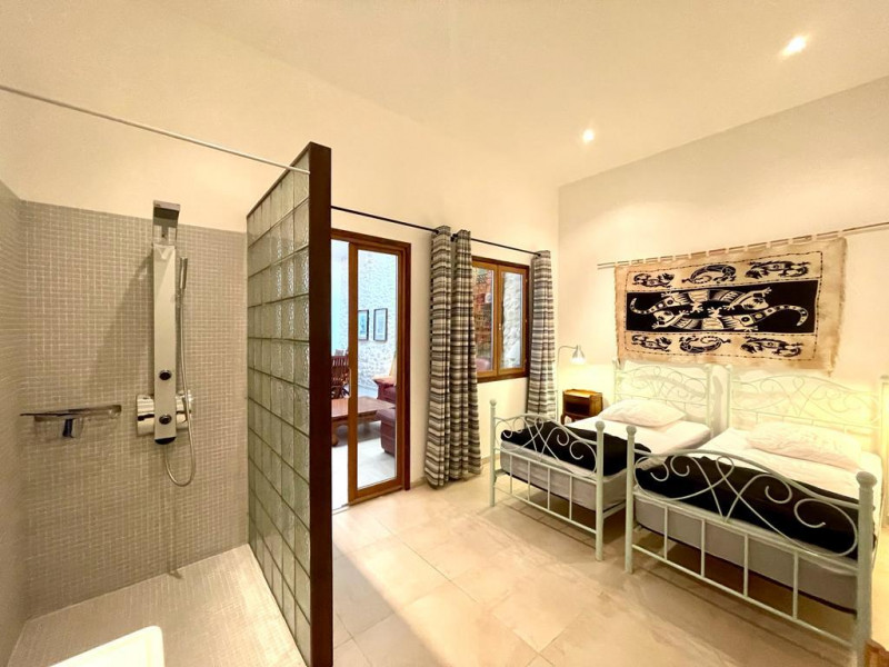 _lv_images__lot_0000000281_11_19135624