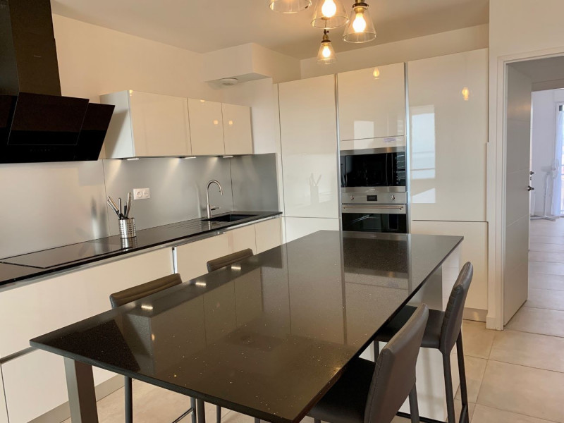 _lv_images__lot_0000000372_02_19198511 _lv_images__lot_0000000372_02_19198511