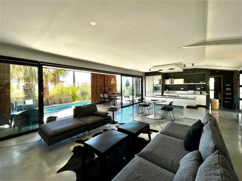 _lv_images__lot_0000000373_04_18073712