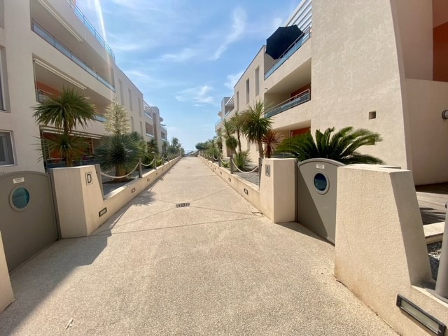 _lv_images__lot_0000000383_08_18111185