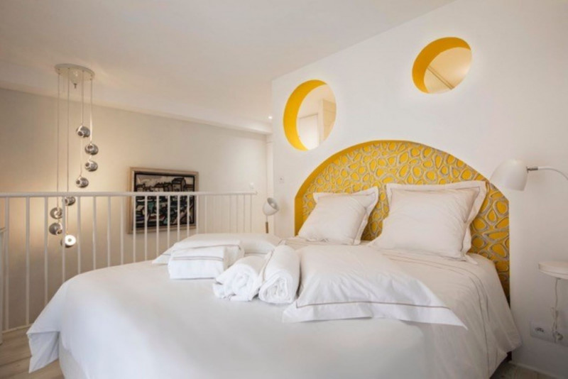 _lv_images__lot_0000000394_04_18667411