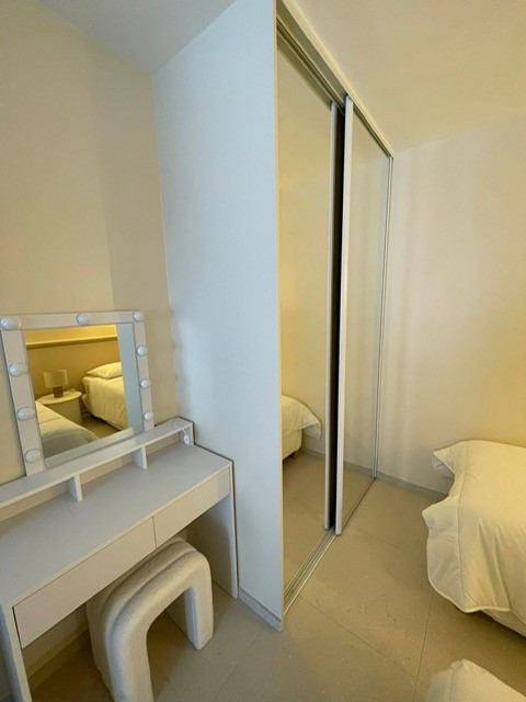 _lv_images__lot_0000000395_02_18400892 _lv_images__lot_0000000395_02_18400892