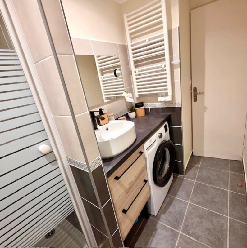 _lv_images__lot_0000000459_08_18689288