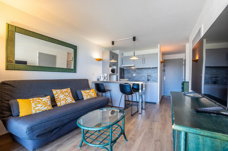 _lv_images__lot_0000001032_04_19159999