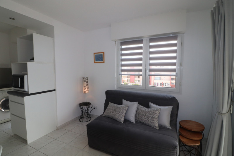 _lv_images__lot_0000001043_08_18423078 _lv_images__lot_0000001043_08_18423078