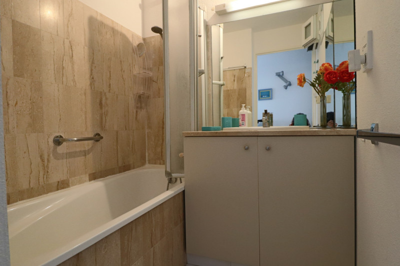 _lv_images__lot_0000001056_06_19056003