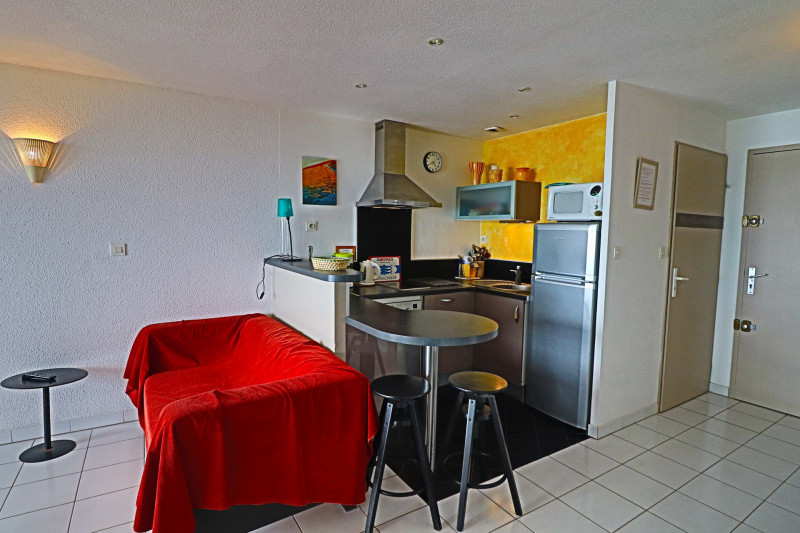 _lv_images__lot_0000001061_08_18385132 _lv_images__lot_0000001061_08_18385132