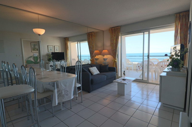 _lv_images__lot_0000001071_08_18894757 _lv_images__lot_0000001071_08_18894757