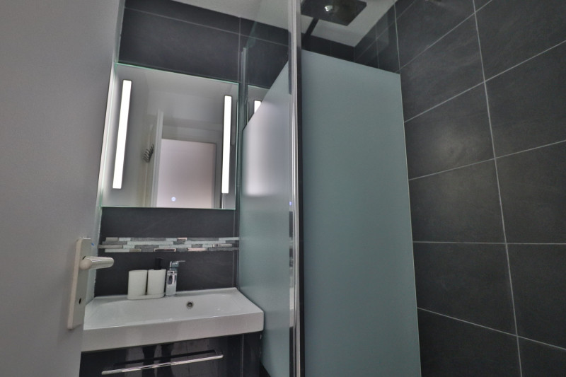 _lv_images__lot_0000001075_05_18431283 _lv_images__lot_0000001075_05_18431283