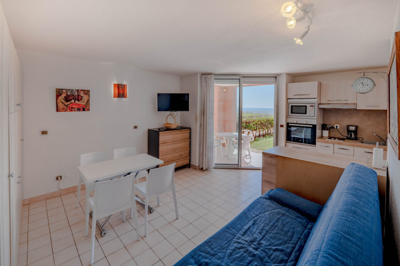 _lv_images__lot_0000001076_02_18880271