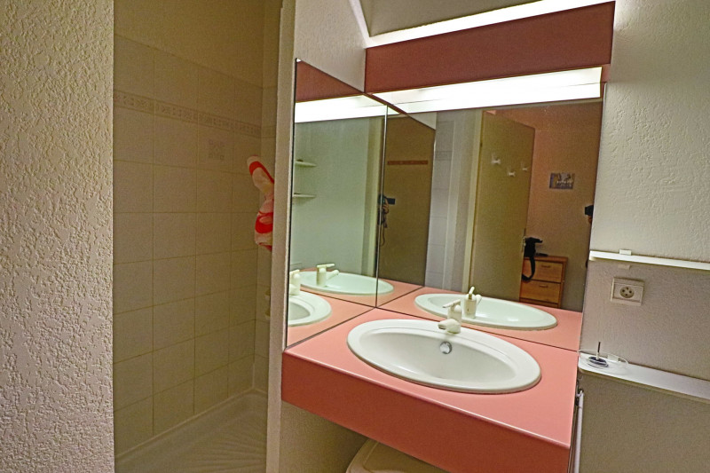 _lv_images__lot_0000001239_05_18138660 _lv_images__lot_0000001239_05_18138660