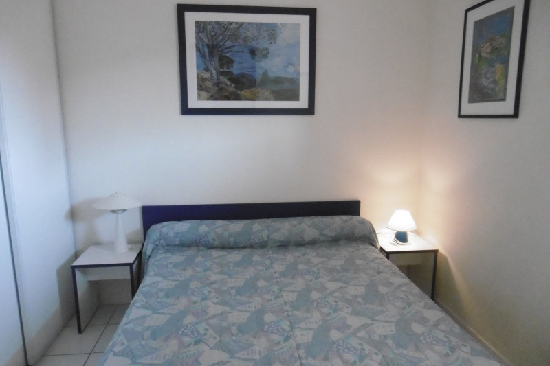 _lv_images__lot_0000001390_06_18756453