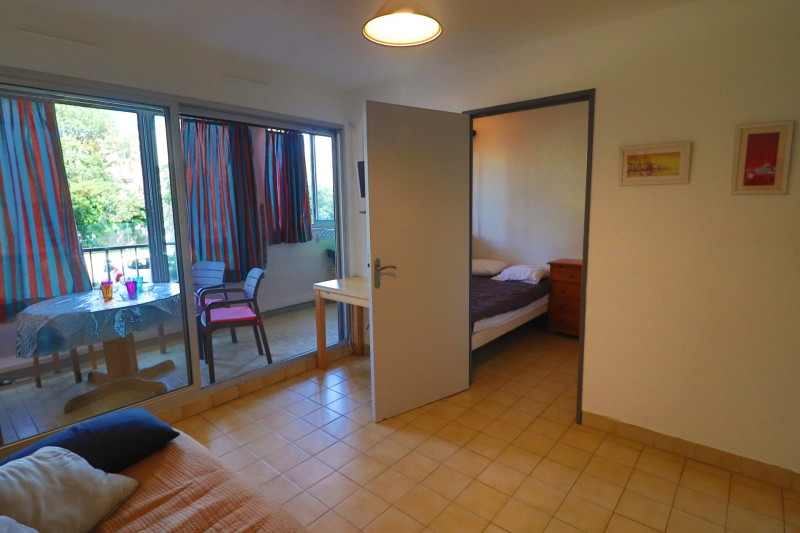 _lv_images__lot_0000002040_05_18636640