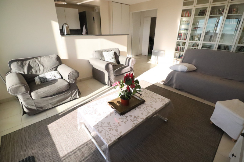 _lv_images__lot_0000002180_02_19035893