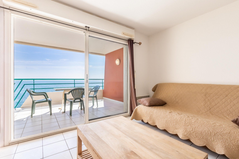 _lv_images__lot_0000002240_02_18451914