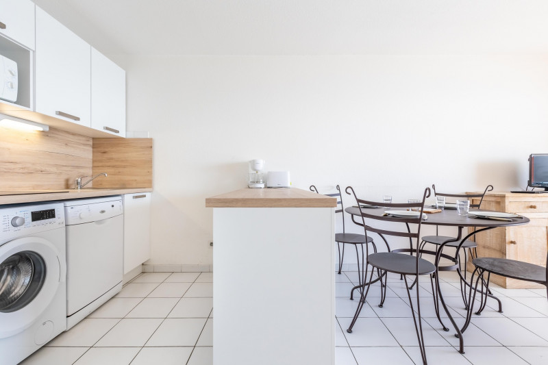 _lv_images__lot_0000002240_05_18340013 _lv_images__lot_0000002240_05_18340013