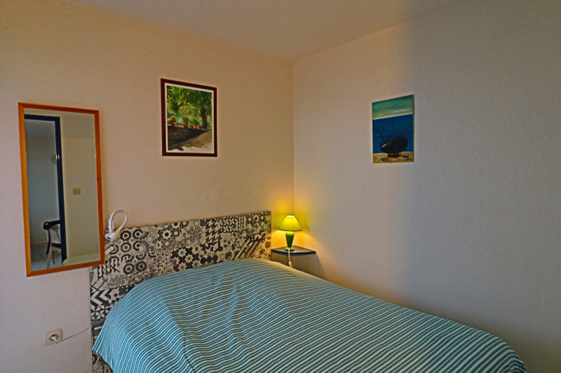 _lv_images__lot_0000002252_04_18431178