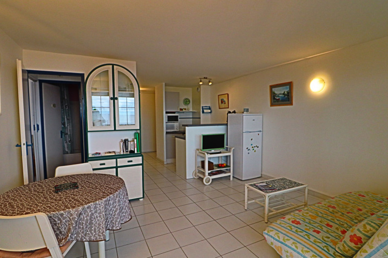 _lv_images__lot_0000002252_09_18431183