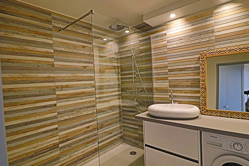 _lv_images__lot_0000002261_05_18370307 _lv_images__lot_0000002261_05_18370307